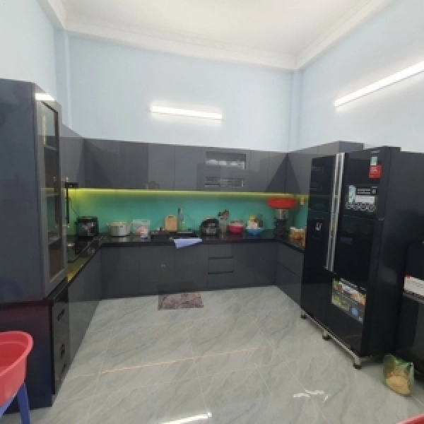 Tủ bếp Acrylic bóng gương 