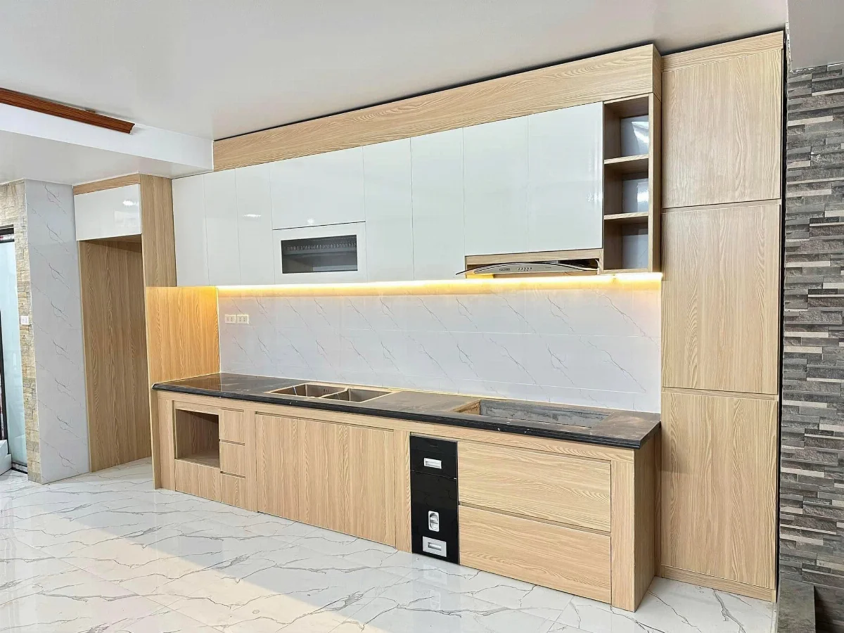 mẫu tủ bếp nhựa chữ i - hình minh họa 4