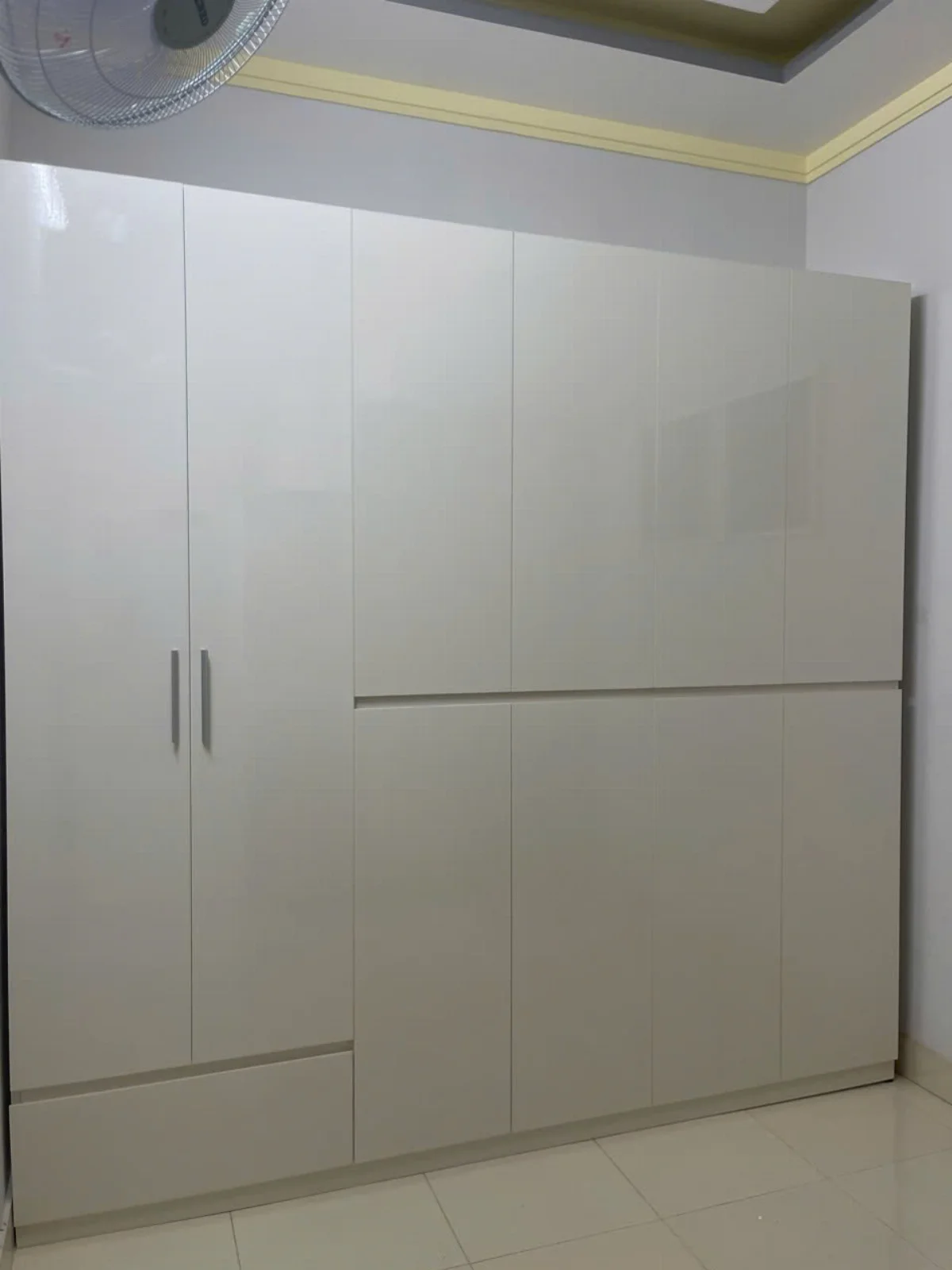 tủ áo nhựa kịch trần
tủ áo liền bàn học - hình minh họa 2