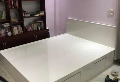 Giường ngủ nhựa có bền không? Đánh giá khả năng chịu tải trọng thực tế